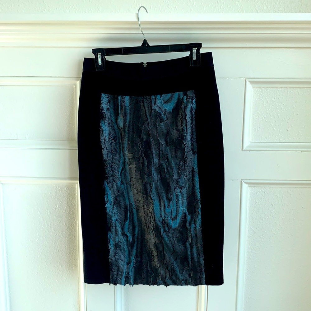 BCBG skirt with rear zipper, blue/black faux fur
